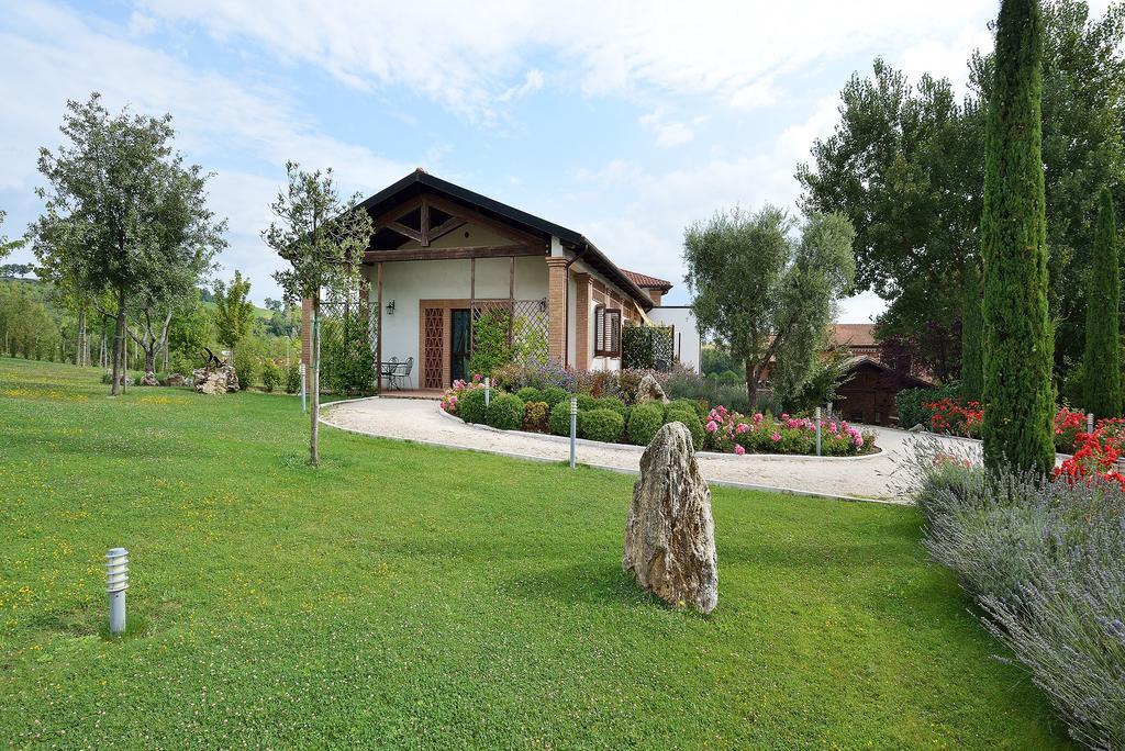 Agriturismo I Granai Crocemaroggia Kültér fotó
