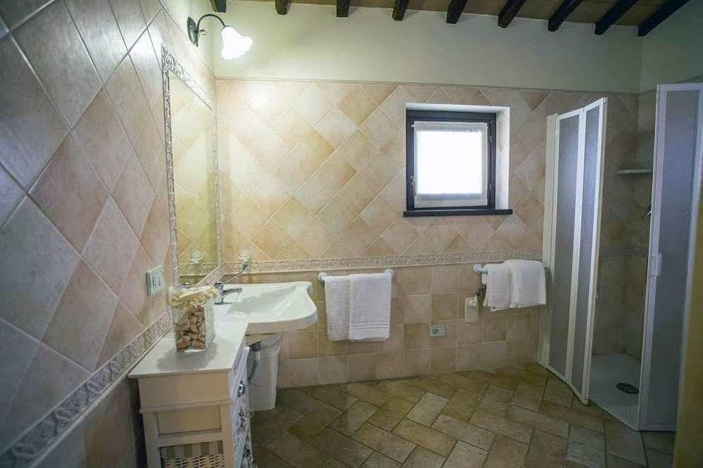 Agriturismo I Granai Crocemaroggia Kültér fotó
